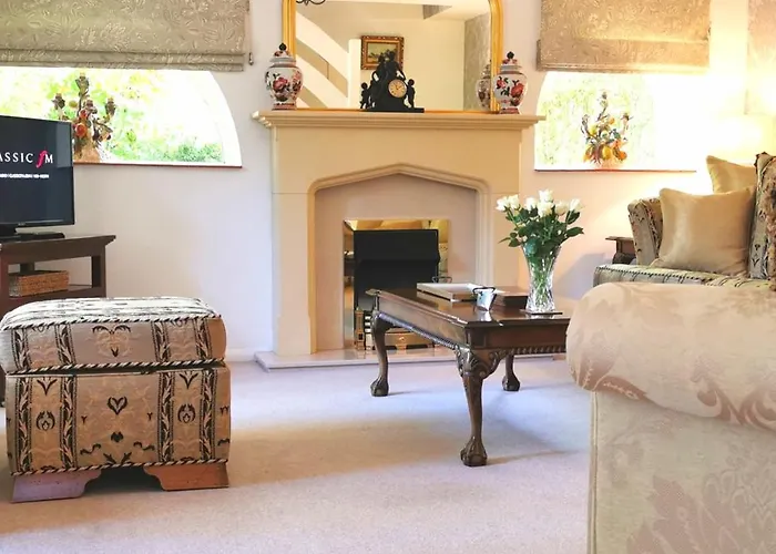 The Saddlery Holiday Cottage - Near Wolds And Coast